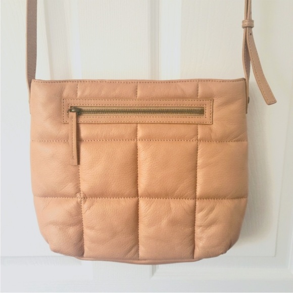 Brand-new American Leather Co Stella Quilted
Crossbody in Butter Rum - Picture 4 of 5
